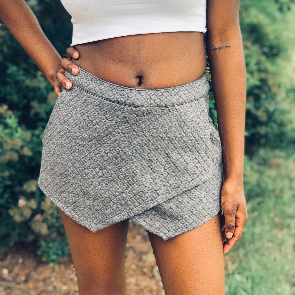 Gray quilted skort